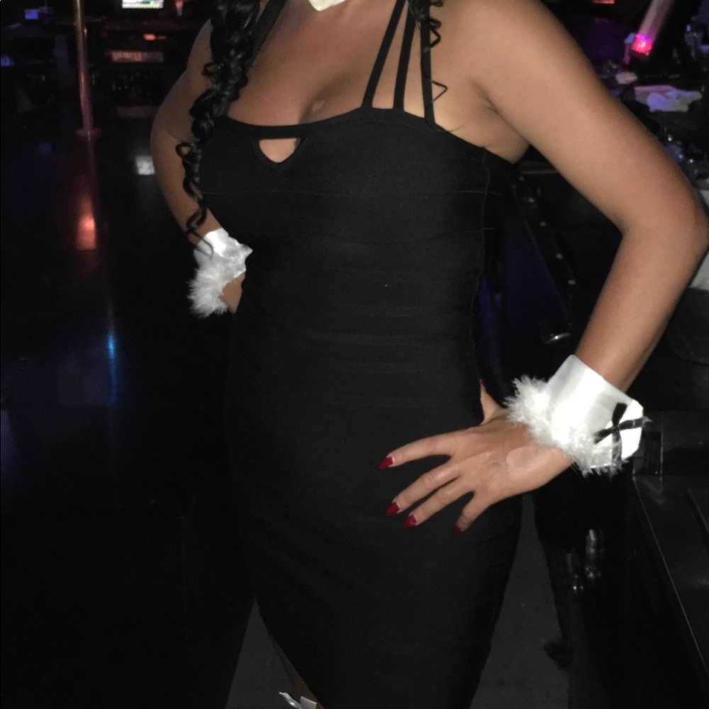Bebe dress